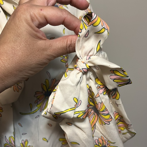 Floral blouse - Picture 5 of 6